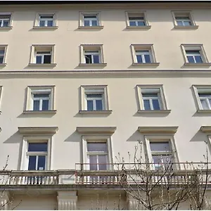 B3 Apartmán