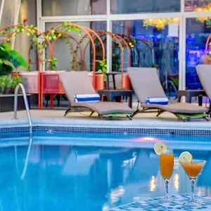 Howard Johnson Plaza By Wyndham Deira 4* Dubaï